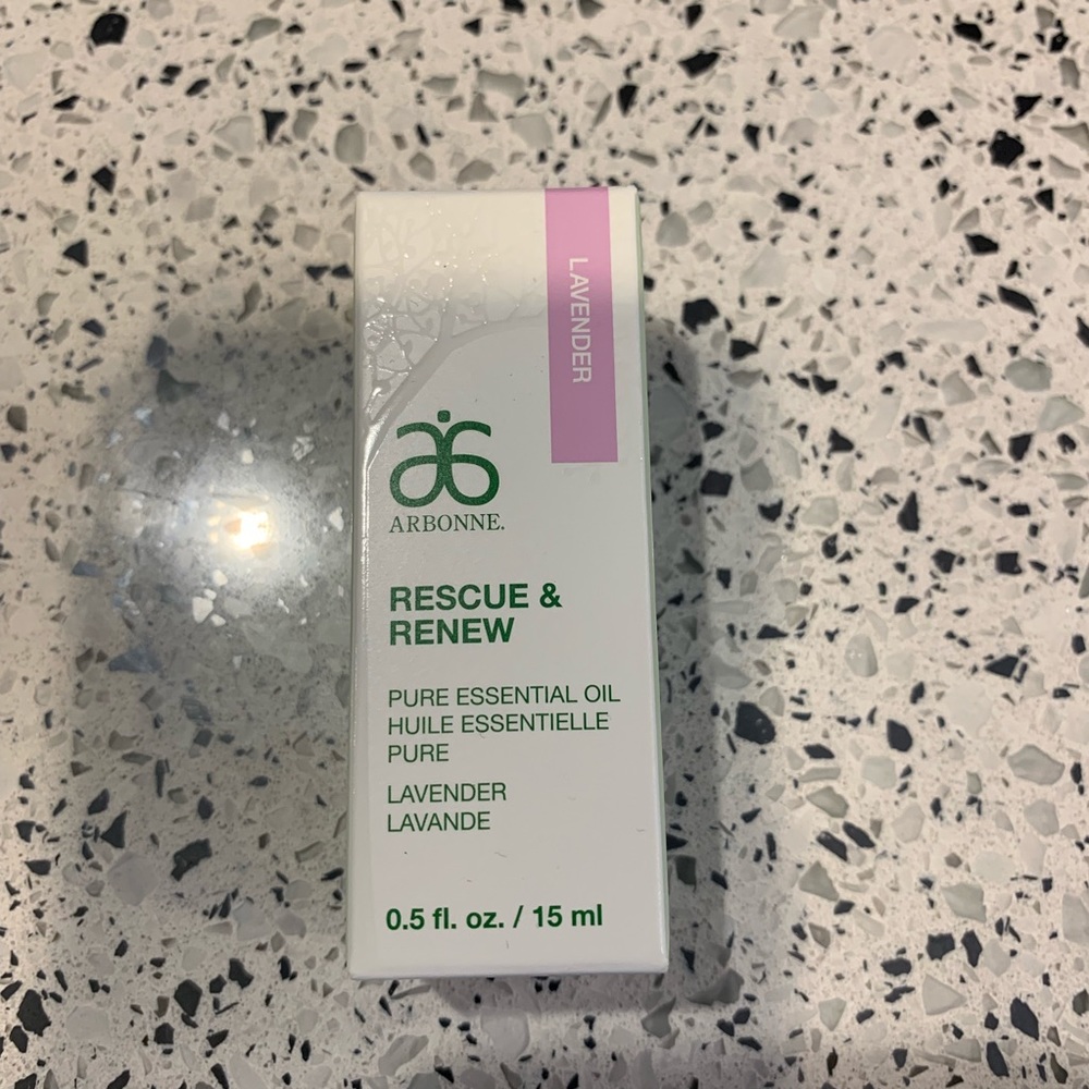 Arbonne rescue & renew essential oil lavender